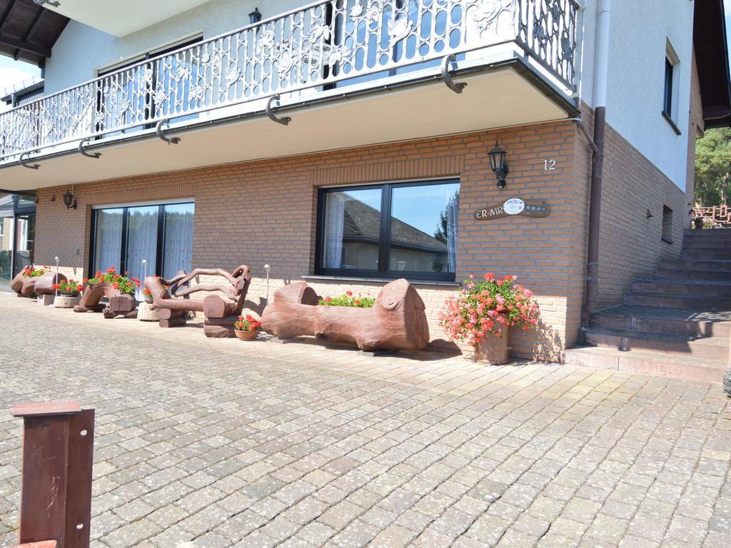 Apartment In Eifel With Children S Playground Lirstal Exterior foto